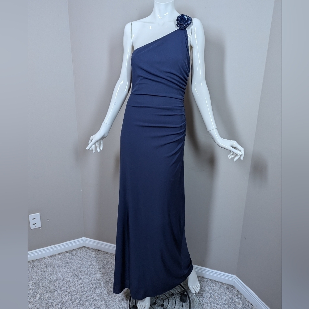 Laundry by Shelli Segal Navy Formal Gown Size 4 NWT One Shoulder Beaded Sequin